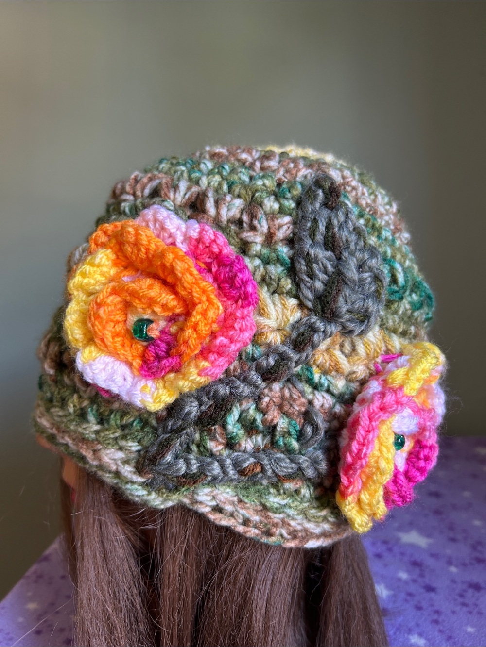 Crochet Multicolor Floral Beanie Hat - medium thick acrylic new